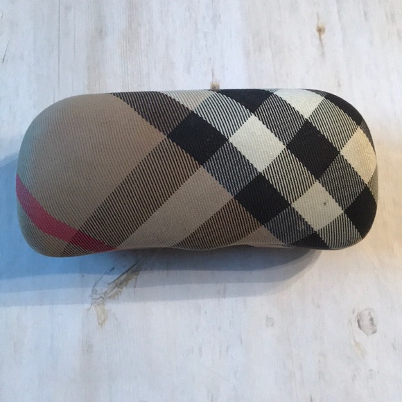 Burberry Buckle Detail Oversize Square Sunglasses - Picture 16 of 16